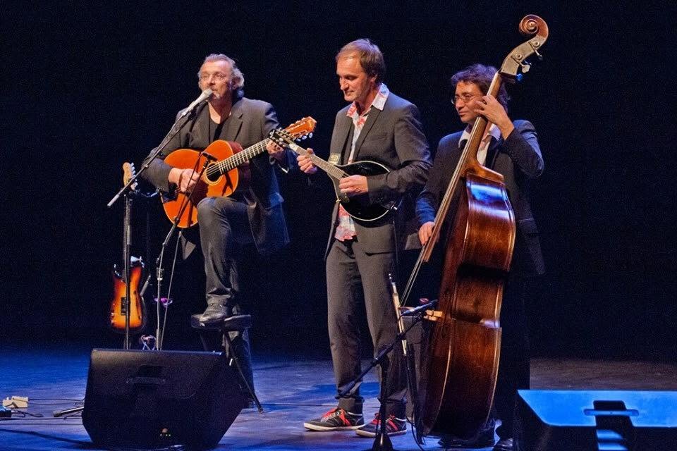 Les Amis de Brassens sur scène